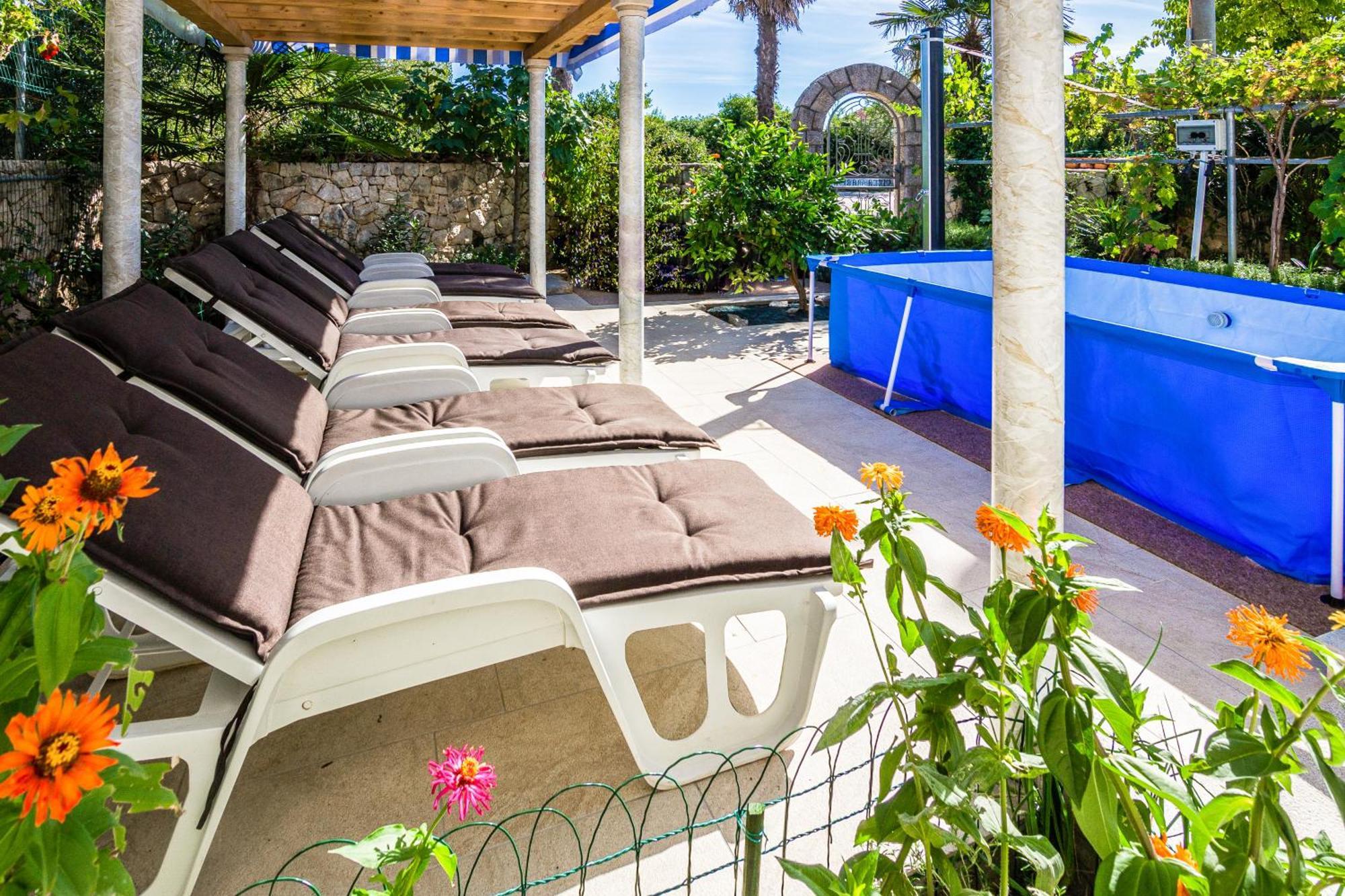 Apartment Villa Marija, Pinezici クルク エクステリア 写真