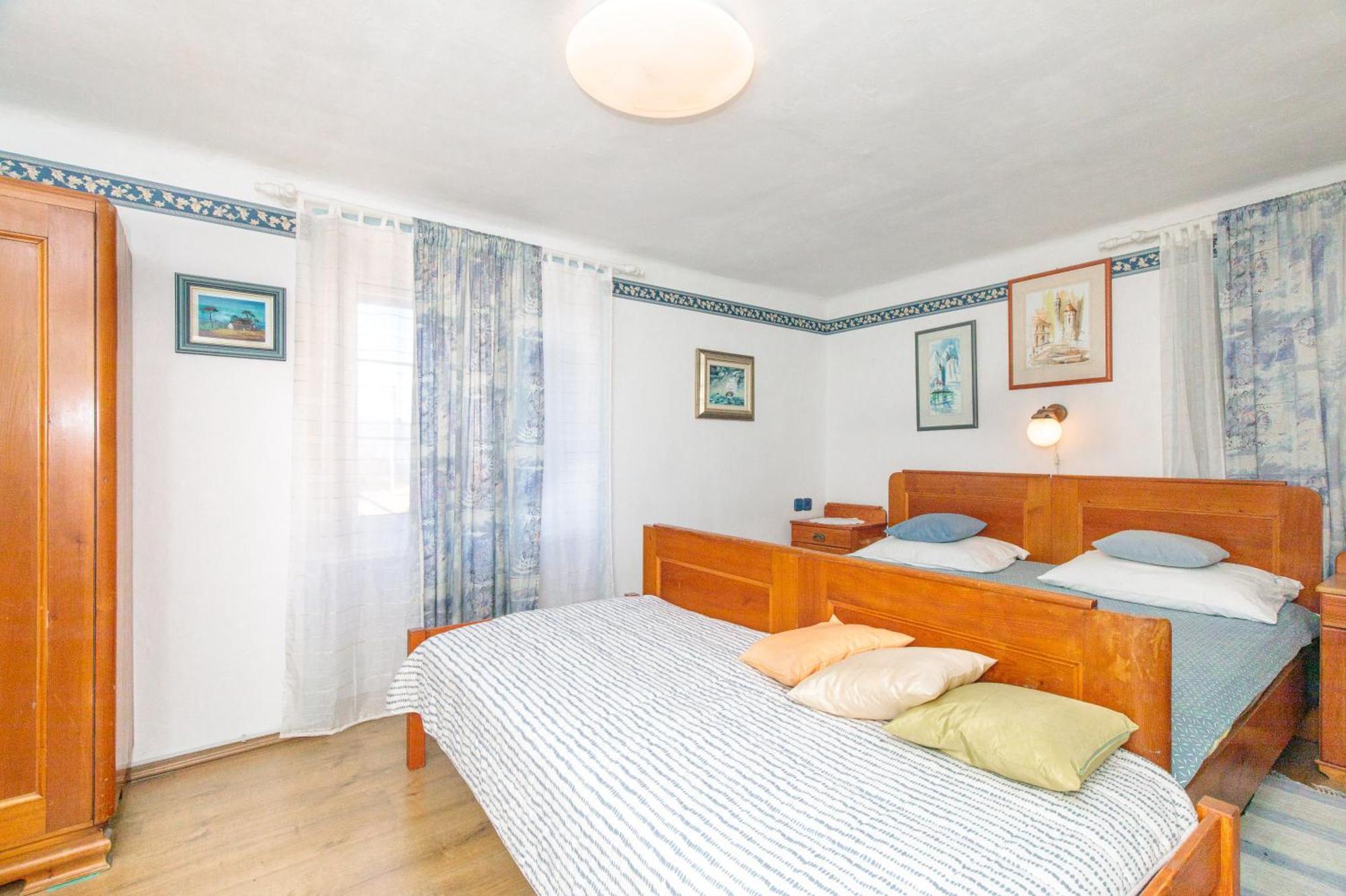 Apartment Villa Marija, Pinezici クルク エクステリア 写真
